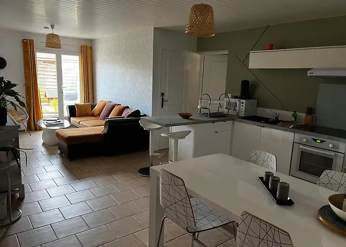 Riva-mela Apartment *